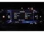 Volvo XC40 B3 Plus Dark - IntelliSafe Assist & Surround - 360º Camera - Harman/Kardon audio - Verwarmde voorstoelen & stuur - Parkeersensoren voor & achter - Elektr. bedienb. voorstoelen met geheugen links - Draadloze tel. lader - Standkachel - Extra getint glas - 18' LMV
