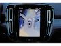 Volvo XC40 B3 Plus Dark - IntelliSafe Assist & Surround - 360º Camera - Harman/Kardon audio - Verwarmde voorstoelen & stuur - Parkeersensoren voor & achter - Elektr. bedienb. voorstoelen met geheugen links - Draadloze tel. lader - Standkachel - Extra getint glas - 18' LMV