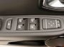 Renault Clio Estate TCe 90 Limited | Medianav incl. Apple CarPlay & Android Auto | Parkeersensoren achter inclusief achteruitrijcamera | Airco | Lichtmetalen velgen | Privacy Glass |