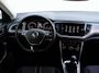 Volkswagen T-Roc 1.0 TSI Style | Afneembare trekhaak | Achteruitrijcamera | Apple carplay / Android auto | Climate control |