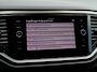 Volkswagen T-Roc 1.0 TSI Style | Afneembare trekhaak | Achteruitrijcamera | Apple carplay / Android auto | Climate control |
