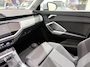 Audi Q3 35 TFSI Pro Line business Airco | Achteruitrij camera | Parkeerhulp voor en achter | Cruis control | Panoramisch schuifdak | Navigatie | Bluetooth | Cruise Control | Electronic Climate Controle | Lederen Stuurwiel | Lichtmetalen Velgen | Stoelverwarming |