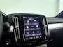 Volvo XC40 B4 Plus Dark | Panoramadak | 360° camera | Harman Kardon | Stoel- en stuurverwarming | Trekhaak