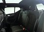 Volvo XC40 B4 Plus Dark | Panoramadak | 360° camera | Harman Kardon | Stoel- en stuurverwarming | Trekhaak