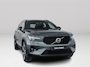 Volvo XC40 B4 Plus Dark | Panoramadak | 360° camera | Harman Kardon | Stoel- en stuurverwarming | Trekhaak