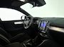 Volvo XC40 B4 Plus Dark | Panoramadak | 360° camera | Harman Kardon | Stoel- en stuurverwarming | Trekhaak