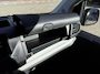 Peugeot e-Expert L2 75kWh 136pk | ACTIE | 8 jaar garantie | 0% financial lease | Apple Carplay | Android Auto | Parkeersensoren voor en achter | Achteruitrijcamera | Dode hoek detectie | Exterieur Pakket | Stoelverwarming | Stuurverwarming | Converter Pakket | Mistlampen | Licht- en regensensor | Automatische verlichting | Digital cockpit | Tussenwand comfort met raam | Houten afwerking laadruimte | Reservewiel | van €49.036 voor €36.600 ex. BTW rijklaar