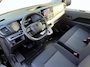Peugeot e-Expert L2 75kWh 136pk | ACTIE | 8 jaar garantie | 0% financial lease | Apple Carplay | Android Auto | Parkeersensoren voor en achter | Achteruitrijcamera | Dode hoek detectie | Exterieur Pakket | Stoelverwarming | Stuurverwarming | Converter Pakket | Mistlampen | Licht- en regensensor | Automatische verlichting | Digital cockpit | Tussenwand comfort met raam | Houten afwerking laadruimte | Reservewiel | van €49.036 voor €36.600 ex. BTW rijklaar