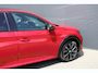 Peugeot 208 1.2 PureTech GT Pack | Navigatie | Camera | Stoelverwarming | Trekhaak | Alcantara | NL auto | Apple Carplay |