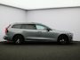 Volvo V60 2.0 T8 Plug-in hybrid AWD Plus Dark / Trekhaak / Head-up Display / 360 Camera / Harman Kardon / Panoramadak / Stoel+Stuurverwarming / Getint Glas / Elektrische Stoelen /
