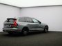 Volvo V60 2.0 T8 Plug-in hybrid AWD Plus Dark / Trekhaak / Head-up Display / 360 Camera / Harman Kardon / Panoramadak / Stoel+Stuurverwarming / Getint Glas / Elektrische Stoelen /