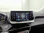 Peugeot e-208 EV Active 50 kWh 136pk | Accu 98% | Navigatie via Apple Carplay / Android Auto | Climate Control | Cruise Control | Parkeersensoren | Armsteun | DAB+ radio | Bluetooth | Keyless start | Regensensor | Automatisch dimlicht | Multifunctioneel lederen stuurwiel |