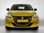 Peugeot e-208 EV Active 50 kWh 136pk | Accu 98% | Navigatie via Apple Carplay / Android Auto | Climate Control | Cruise Control | Parkeersensoren | Armsteun | DAB+ radio | Bluetooth | Keyless start | Regensensor | Automatisch dimlicht | Multifunctioneel lederen stuurwiel |