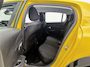 Peugeot e-208 EV Active 50 kWh 136pk | Accu 98% | Navigatie via Apple Carplay / Android Auto | Climate Control | Cruise Control | Parkeersensoren | Armsteun | DAB+ radio | Bluetooth | Keyless start | Regensensor | Automatisch dimlicht | Multifunctioneel lederen stuurwiel |