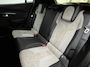 Peugeot e-2008 EV GT 50 kWh SOH 91,7% | Panoramadak | Adaptive Cruise | Park Assist | 3D i-Cockpit | Full-Led | Sfeerverlichting
