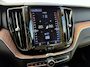 Volvo XC60 2.0 T8 Twin Engine AWD Momentum | Schuif-/ kanteldak| Keyless Entry| Semi-elektrisch inklapbare trekhaak| Elektrische bedienbare voorstoelen| Elektrisch bedienbare achterklep|
