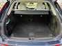 Volvo XC60 2.0 T8 Twin Engine AWD Momentum | Schuif-/ kanteldak| Keyless Entry| Semi-elektrisch inklapbare trekhaak| Elektrische bedienbare voorstoelen| Elektrisch bedienbare achterklep|