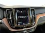 Volvo XC60 2.0 T8 Twin Engine AWD Momentum | Schuif-/ kanteldak| Keyless Entry| Semi-elektrisch inklapbare trekhaak| Elektrische bedienbare voorstoelen| Elektrisch bedienbare achterklep|