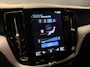 Volvo XC60 2.0 T8 Twin Engine AWD Momentum|PANO|HARMAN|HUD|KEYLESS|TREKHAAK|LEDER|ACC|STOELV|DODEHOEK|CARPLAY|20INCH|
