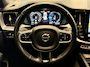 Volvo XC60 2.0 T8 Twin Engine AWD Momentum|PANO|HARMAN|HUD|KEYLESS|TREKHAAK|LEDER|ACC|STOELV|DODEHOEK|CARPLAY|20INCH|