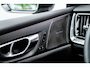 Volvo V60 2.0 T8 Plug-in Hybrid AWD Plus Dark | SOH:100% | PHEV Long Range | Trekhaak | Sportstoelen | Panoramadak | Harman Kardon Audio | Head-up Display | 360 Graden Camera | Stoelverwarming voor en achter | Keyless Entry | Elektrische Achterklep | Elektrisch Verstelbare Voorstoelen | Cruise Control Adaptief | BLIS | Google Navigatie | Apple Carplay | Android Auto