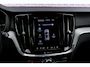 Volvo V60 2.0 T8 Plug-in Hybrid AWD Plus Dark | SOH:100% | PHEV Long Range | Trekhaak | Sportstoelen | Panoramadak | Harman Kardon Audio | Head-up Display | 360 Graden Camera | Stoelverwarming voor en achter | Keyless Entry | Elektrische Achterklep | Elektrisch Verstelbare Voorstoelen | Cruise Control Adaptief | BLIS | Google Navigatie | Apple Carplay | Android Auto