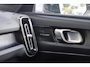 Volvo XC40 T4 Recharge Black Edition | Stoelverwarming | Trekhaak | Parkeercamera | H/K | Memory Seats | Keyless