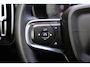 Volvo XC40 T4 Recharge Black Edition | Stoelverwarming | Trekhaak | Parkeercamera | H/K | Memory Seats | Keyless