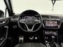 Volkswagen Tiguan Allspace 1.5 TSI R-Line Business+ Black Edition | H/K | Pano | Sfeer | Virtual | HuD | Trekhaak | Camera | Carplay | IQ Lights