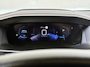 Peugeot 208 ''Gereserveerd'' 5Drs 101PK Automaat GT Pack 3D-Navi 360°Camera Stoelverwarming Apple Carplay Android Auto Ecc Pdc Privacy Glas Lmv Led Isofix DAB Bluetooth Keyless