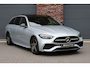 Mercedes-Benz C-klasse Estate 300 e AMG Line | Panoramadak | Distronic | Memory | Trekhaak | Digital Light | Surround Camera | Keyless Go | Dodehoekassistent |