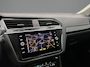 Volkswagen Tiguan Elegance 1.5 TSI 150pk DSG Automaat Trekhaak, Adaptive cruise control, Achteruitrijcamera, Navigatie, LED matrix koplampen, Parkeersensoren