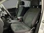 Volkswagen Tiguan Elegance 1.5 TSI 150pk DSG Automaat Trekhaak, Adaptive cruise control, Achteruitrijcamera, Navigatie, LED matrix koplampen, Parkeersensoren