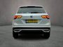 Volkswagen Tiguan Elegance 1.5 TSI 150pk DSG Automaat Trekhaak, Adaptive cruise control, Achteruitrijcamera, Navigatie, LED matrix koplampen, Parkeersensoren