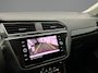 Volkswagen Tiguan Elegance 1.5 TSI 150pk DSG Automaat Trekhaak, Adaptive cruise control, Achteruitrijcamera, Navigatie, LED matrix koplampen, Parkeersensoren