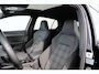 Volkswagen Golf 1.4 eHybrid GTE 245PK SOH 96% Panoramadak IQ Light 19 inch OZ Racing Vredestein All-season Head Up Display Stuur & Stoelverwarming Sfeerverlichting