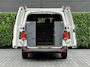 Volkswagen Transporter 2.0 TDI L1H1 26 Economy Business, EURO 6, NL AUTO, NAP LOGISCH, 3-PERSOONS, NAVIGATIE, AIRCO, CRUISE CONTROL, IMPERIAAL, ELEKTRISCHE RAMEN