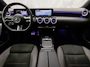 Mercedes-Benz CLA 180 AMG Sport Automaat (GROOT NAVI, LOGISCH NAP, CAMERA, LEDER, SPORTSTOELEN, GETINT GLAS, STOELVERWARMING, ELEK ACHTERKLEP, NIEUWSTAAT)