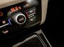 BMW 5-Serie 528i High Executive 245Pk Automaat (SCHUIFDAK, NAP, GROOT NAVI, LEDER, GETINT GLAS, ELEK SPORTSTOELEN, ZWART HEMEL, STOELVERWARMING, PARKEERSENSOREN, XENON, NIEUWSTAAT)
