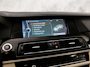 BMW 5-Serie 528i High Executive 245Pk Automaat (SCHUIFDAK, NAP, GROOT NAVI, LEDER, GETINT GLAS, ELEK SPORTSTOELEN, ZWART HEMEL, STOELVERWARMING, PARKEERSENSOREN, XENON, NIEUWSTAAT)