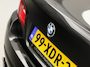 BMW 5-Serie 528i High Executive 245Pk Automaat (SCHUIFDAK, NAP, GROOT NAVI, LEDER, GETINT GLAS, ELEK SPORTSTOELEN, ZWART HEMEL, STOELVERWARMING, PARKEERSENSOREN, XENON, NIEUWSTAAT)