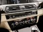 BMW 5-Serie 528i High Executive 245Pk Automaat (SCHUIFDAK, NAP, GROOT NAVI, LEDER, GETINT GLAS, ELEK SPORTSTOELEN, ZWART HEMEL, STOELVERWARMING, PARKEERSENSOREN, XENON, NIEUWSTAAT)