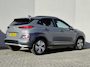 Hyundai Kona Electric EV Fashion 39 kWh / SOH 94% / Dealer onderhouden / CCS snelladen / Achteruitrijcamera / Warmtepomp / Head Up Display / Apple Carplay Android Auto / Draadloze telefoon lader / Krell Audio Systeem / Keyless Entry/Start /