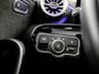 Mercedes-Benz A-klasse 180 AMG Line Automaat (FABRIEKSGARANTIE, APPLE CARPLAY, GROOT NAVI, SFEERVERLICHTING, CAMERA, KUIPSTOELEN, STOELVERWARMING, GETINT GLAS, NIEUWSTAAT)