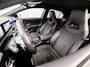 Mercedes-Benz A-klasse 180 AMG Line Automaat (FABRIEKSGARANTIE, APPLE CARPLAY, GROOT NAVI, SFEERVERLICHTING, CAMERA, KUIPSTOELEN, STOELVERWARMING, GETINT GLAS, NIEUWSTAAT)