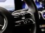 Mercedes-Benz A-klasse 180 AMG Line Automaat (FABRIEKSGARANTIE, APPLE CARPLAY, GROOT NAVI, SFEERVERLICHTING, CAMERA, KUIPSTOELEN, STOELVERWARMING, GETINT GLAS, NIEUWSTAAT)
