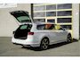 Volkswagen Passat Variant 1.5 TSI 150PK! Automaat R-Line Business BJ2021 Lmv 18" | Led V+A | Pdc | Sideskirts | Elek. trekhaak | App-Connect | Navi | Virtual cockpit | Sfeerverlichting | Climate control | Cruise control | Verwarmde voorstoelen | Zwarte hemel | Extra getint glas