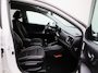 Kia Stonic 1.0 T-GDi MHEV GT-Line | Navigatie | Apple Carplay/ Android Auto | Half Leder | Trekhaak | Stoel/Stuur verwarming | Climate control | Parkeer sensoren | Camera | Cruise Control | LMV |
