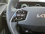 Kia Niro EV Edition Advanced 64.8 kWh Accu 100% | 1e Eigenaar | Dealer onderhouden | Cruise Control Adaptief | Stoelverwarming | Camera | Apple Carplay & Android Auto | Leder | Fabrieksgarantie t/m 28-3-2031 + 3x 1 jaar* | NAP