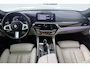 BMW 5-Serie 520i High Executive Edition (STOELVERWARMING, H/K AUDIO, ELEKTR STOELEN, SFEERVERLICHTING)